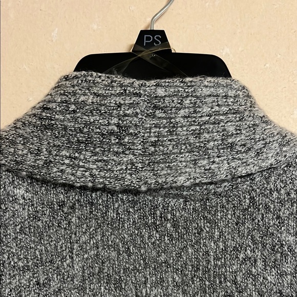 Gray Knit Cardigan with Button Accents - Picture 5 of 6